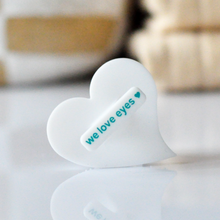 Load image into Gallery viewer, Mini Eyelid Scrub Mitt