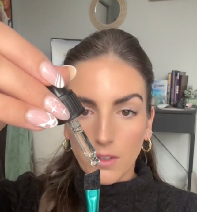 Longer Looking Lash Tips Using Clean & Natural in Your Eye Care Routine