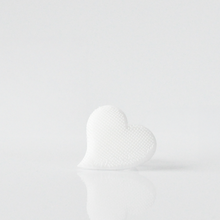 Load image into Gallery viewer, Mini Eyelid Scrub Mitt
